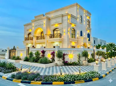 Classic corner villa on the main street, two floors and a roof, large area, central air conditioning, freehold ownership for all nationalities.