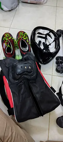 Inline rollerblades with helmet and protective pads