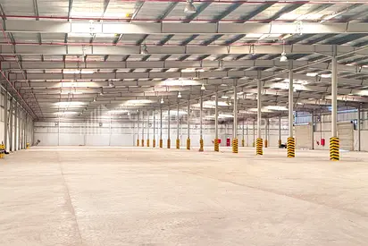 Good Ceiling Height | Warehouse | Sprinkler System