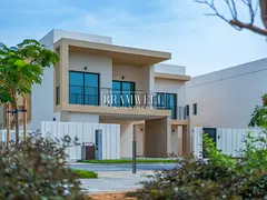 Single Row | Corner Villa | Full View of Golf