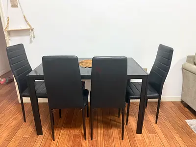 Dining Table with 4 seats new purchased