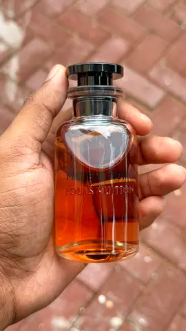 Louis Vuitton mateire noire perfume