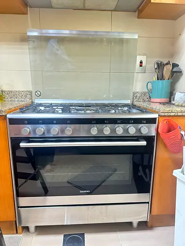 Siemens elegant Stainless Steel Gas cooker and Oven for Sale