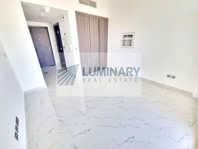 Spcious ready to move easy access 311 road balcony wardrobes