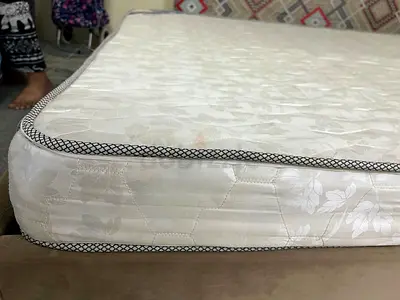 Comfortable Queen Size Mattress for Sale