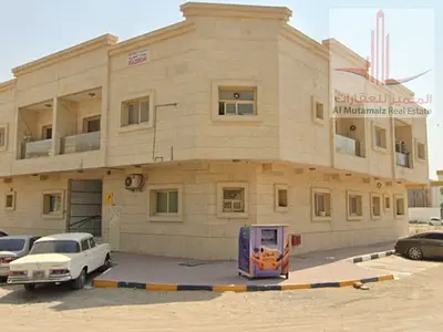 building for sale in mouwaihat corner 3.8