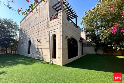 Large Plot | Corner | Furnished