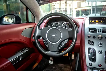 صورة مصغرة 14 لـ 2017 Aston Martin RAPIDE