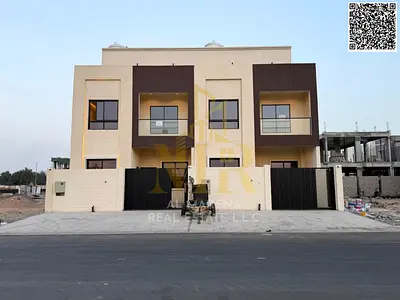 Villa in Al-Haliyo 2 - 4 master bedrooms with two floors, a roof, and a spacious building area