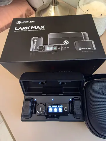 URGENT UNOPENED - Hollyland Lark Max All-in-One Wireless Lavalier Microphone System