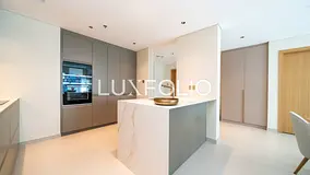 FULLY UPGRADED | VACANT | BEST LAYOUT