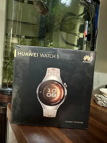 Huawei watch 5 not used sealed box