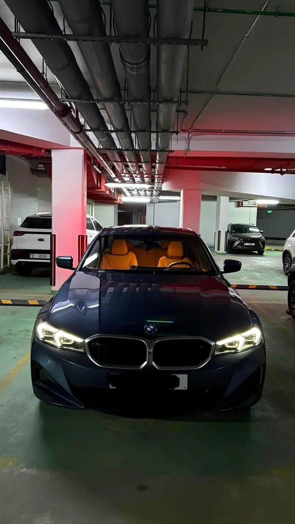 BMW 3-Series 2025 — photo 1 of 12