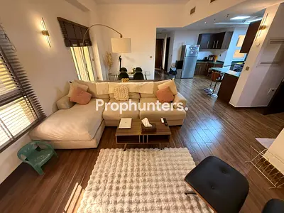 Stunning Fully Upgraded |With Terrace|Inner Circle