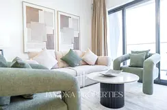 Creek View | High Floor | Prime Location