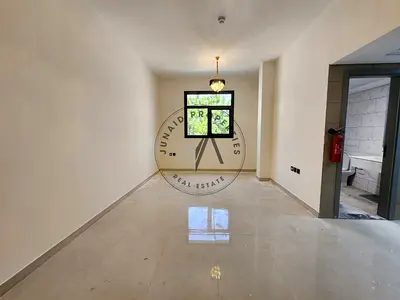 BRAND NEW/LUXURIOUS HUGE STUDIO/SEPARATE KITCHEN