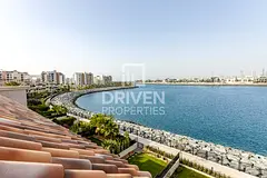 Seaside Elegance | Private Garden | Modern Living