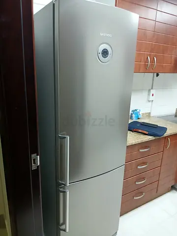 Daewoo bouttem freezer fridge 60cm width 180cm highest price 1300