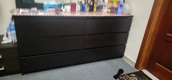 Dark 6-drawer dresser - used, good condition