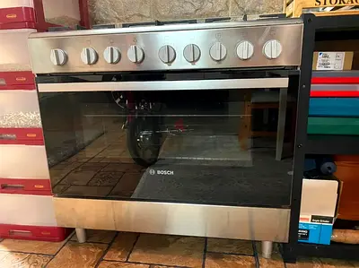 Bosch stainless steel freestanding oven  cooker - working condition