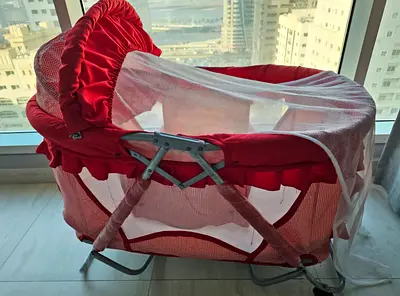 Red Portable Baby Bassinet / Cradle with Canopy and Mosquito Net