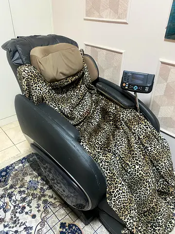 Massage chair Ogawa Smart-Aire Plus 3D Rollers  Zero Gravity Good working condition!