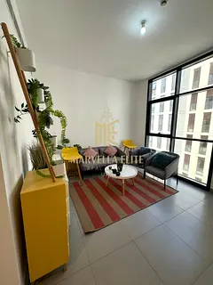 READY TO MOVE IN | PRIME LOCATION | FREEHOLD | GREAT INVESTMENT OPPORTUNITY