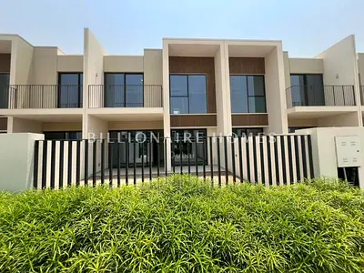 Single Row | Next to Golden Beach | Brand New