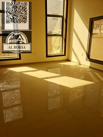 Villa for rent in Al Yasmin, 4 master bedrooms + majlis + maid's room + 2 living rooms + large kitchen + upstairs preparation kitchen