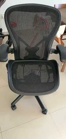 Herman Miller Areon Classic Chairs For Selling