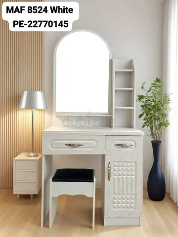Brand new white dressing table good Quality for sale