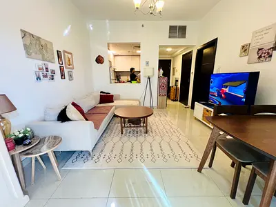 Elegant 1bhk flat for sale - Close to Blue line metro - Vacant on transfer