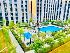 POOL VIEW//WITH BALCONY//AMZING VIEW//-READY TO MOVE//-