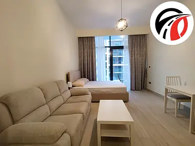 Stunning Pool view Spacious Studio Chiller Free