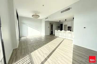 Vacant Pool View Spacious Layout Fitted Kitchen