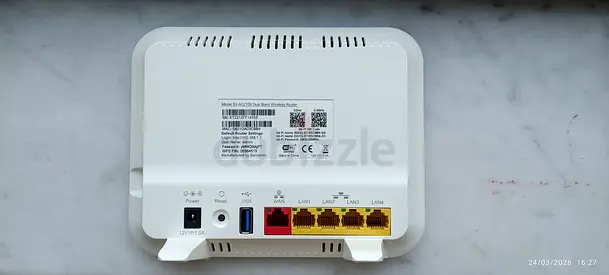 Used Wi-Fi router — 4 LAN ports, WAN  USB (working)