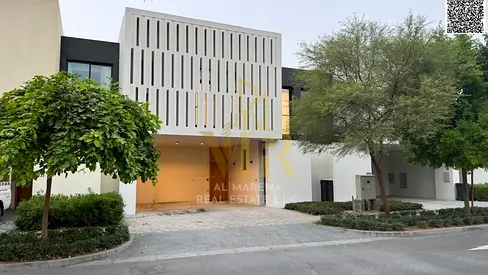 فيلا بسعر شامل كهرباء ومياه ومكيفات على الشارع الرئيسي جاهزة للسكن في أرقي مناطق عجمان تملك حر لجميع الجنسيات بدون دفعة مقدمة.