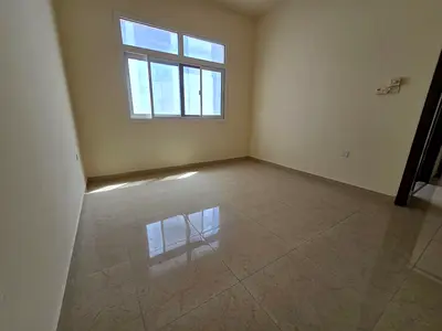 شقه فاخره في القليعه قريبه من الخدمات موقع مميز باطلاله مريحه باركن مجاني خدمات متوفرة