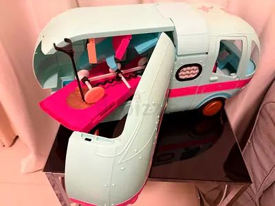 Toy: Camper Van