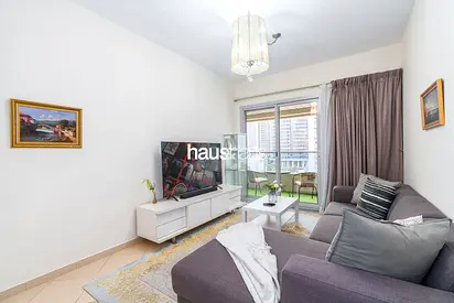 Close to Metro | Fully Equipped | Marina Living