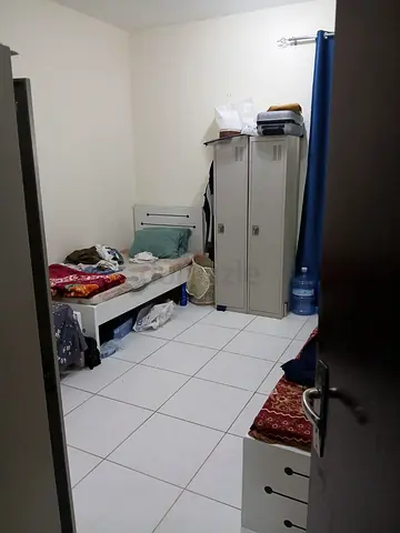 Assalamualaikum wa Rahamathullali wa barahathuhu ☝️ Executive Bedspace Rent for Male @ Al Warga 1