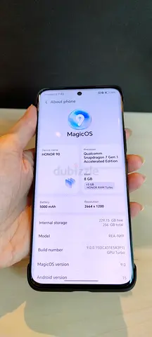 HONOR 9 with MagicOS and 8GB RAM