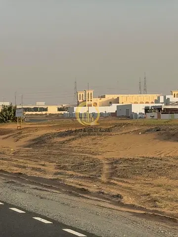 للبيع أرض سكني إستثماري في الشارقة - مزيرعة  -ضاحية الرحمانية  مساحة الارض :2,800 قدم