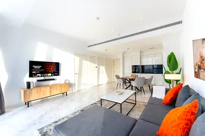 Waterfront One Bedroom – Canal & Burj Khalifa Views