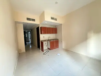 Lavish studio apartment with cover parking new Molla charger Lavish studio apartment with cover parking new Molla charger