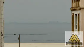 Largest space with a very distinctive layout: two separate bedrooms and a large hallway. Sea view. V