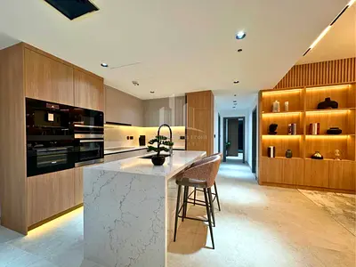 Ultra Luxury Upgraded | Turnkey | Marina View