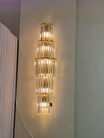Elegant Wall Light Fixture