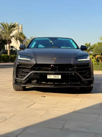 Urus very clean