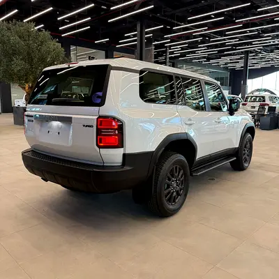 صورة 6 لـ 2026 Toyota PRADO